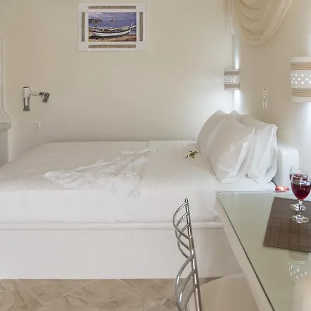 Aggelos Studios * Adamantas (Milos)