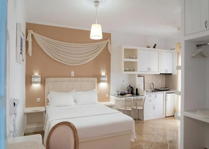 Aggelos Studios Адамас